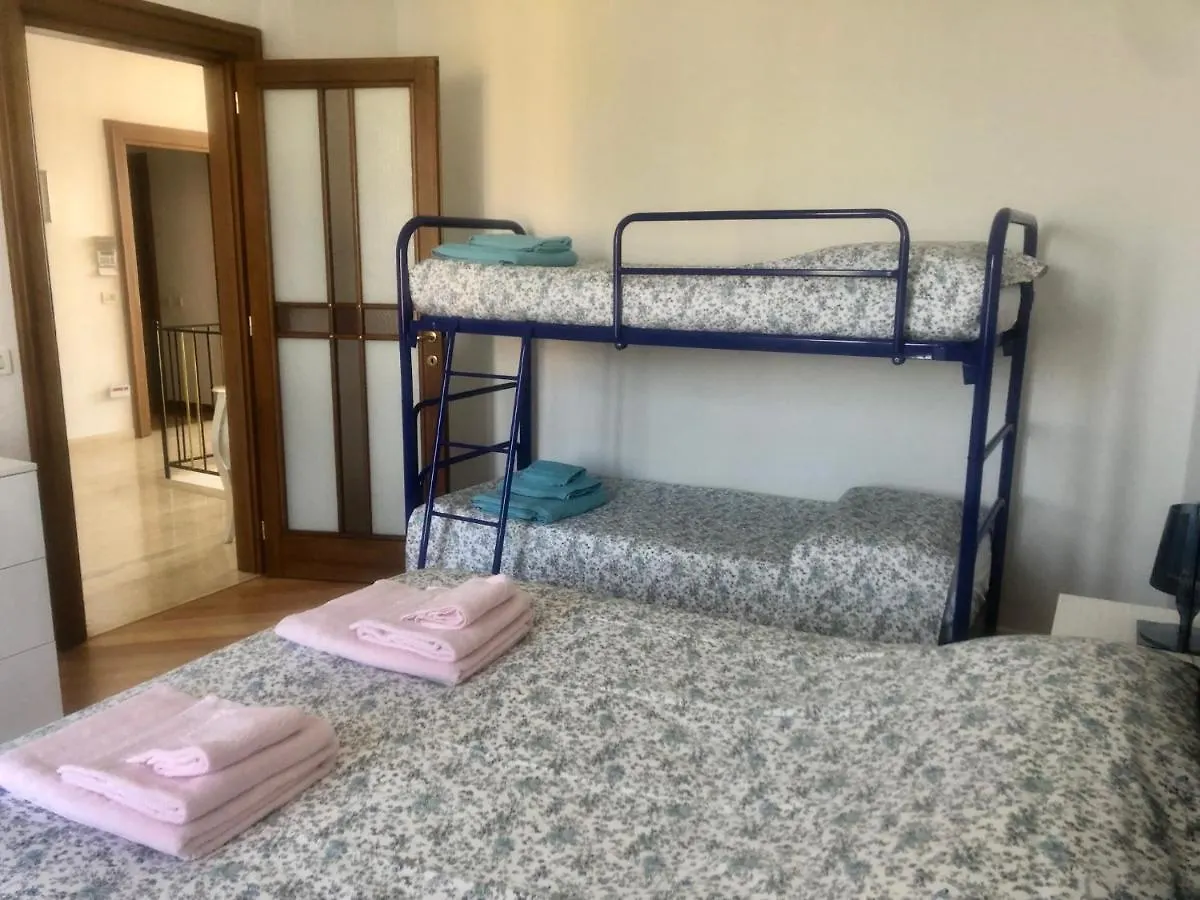 Villa Beatrice Lonato del Garda Italien