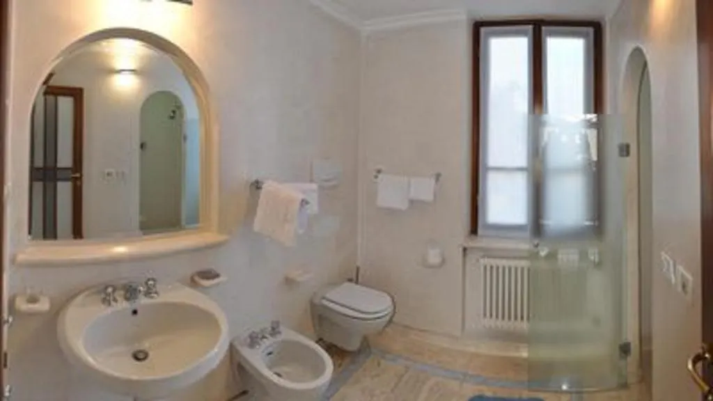 Villa Beatrice Lonato del Garda Italien
