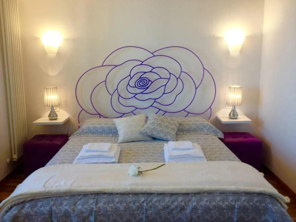 Villa Beatrice Lonato 0*,  Italy