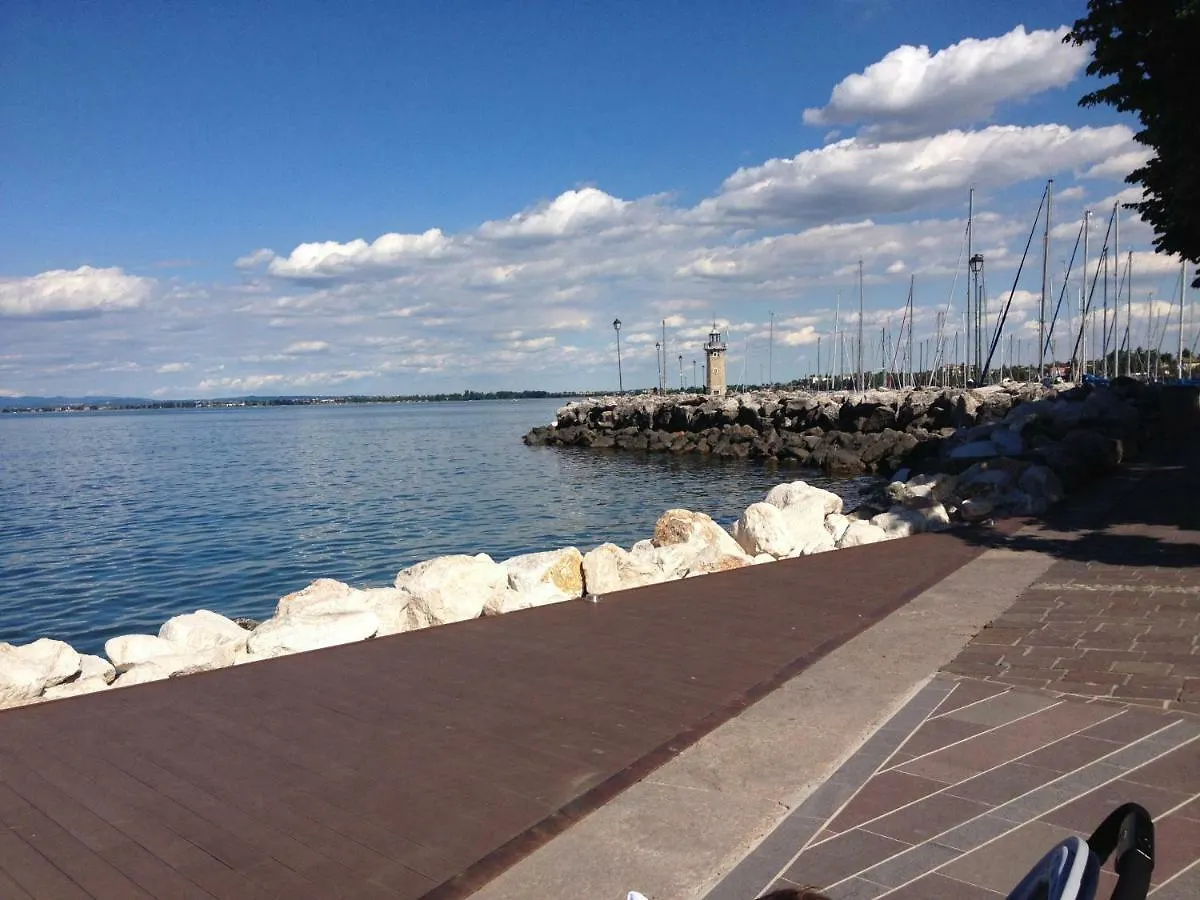 Villa Beatrice Lonato del Garda Italien